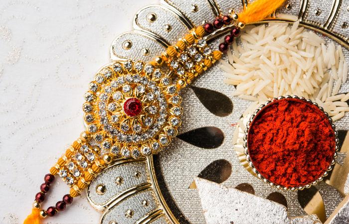 રક્ષાબંધન પર ભદ્રાથી બચીને રહેજો.. તેના 12 નામ લઈ લો તો બધા કાર્યો શુભ થશે!