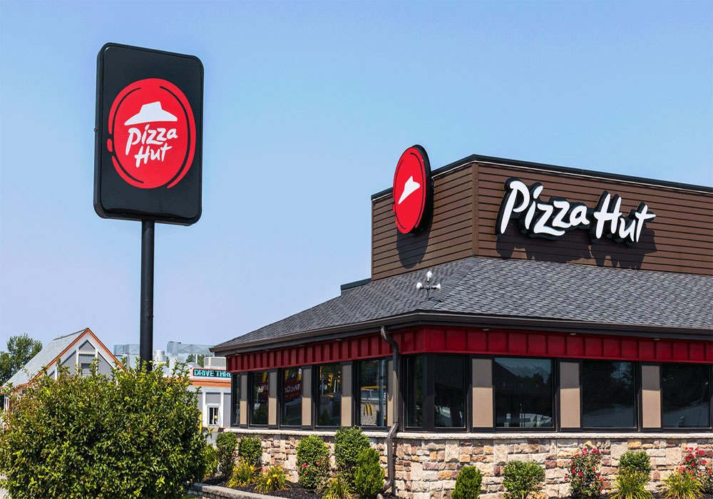 Pizza Hut નામ કેમ પડ્યું?, બે ભાઇઓએ 600 ડોલરમાં શરૂ કરેલ કંપનીનું આજે અબજોનું સામ્રાજય